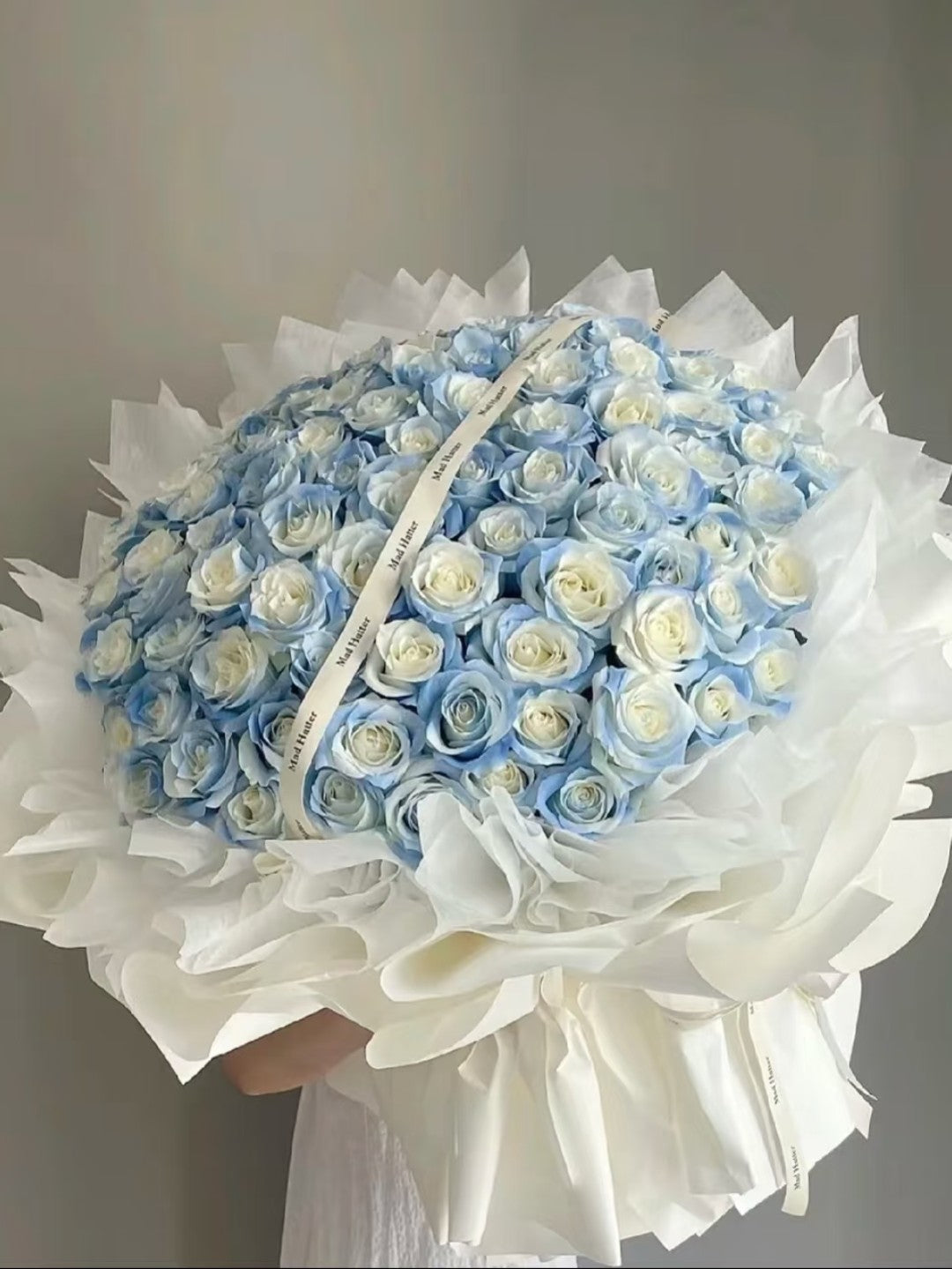 99枝碎冰藍玫瑰鮮花束|Crushed Ice Blue Rose Fresh Bouquet