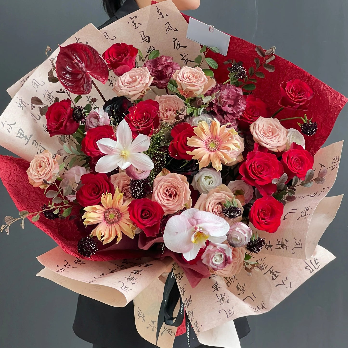 【芬芳馥郁】紅玫瑰鬱金香混搭鮮花束