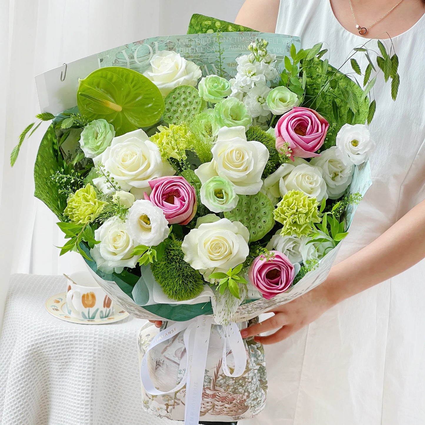 【清水芙蓉】荷花蓮蓬白玫瑰綠掌混搭鮮花束
