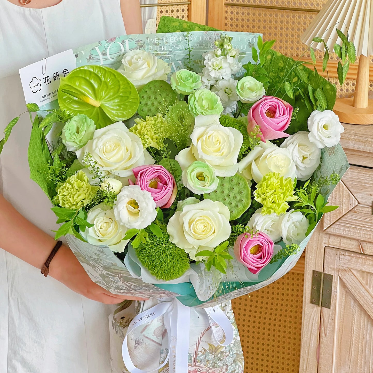 【清水芙蓉】荷花蓮蓬白玫瑰綠掌混搭鮮花束