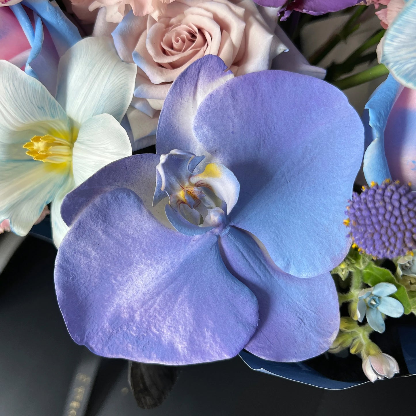 【琉璃夢境】粉紫玫瑰鬱金香混搭鮮花束
