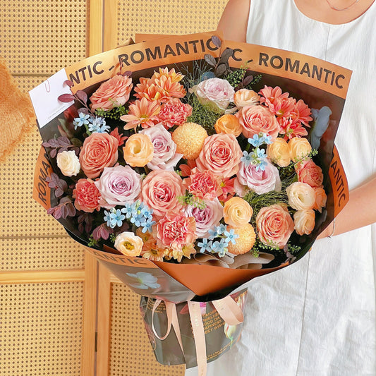 【瑪琦朵】卡布奇諾曼塔康乃馨混搭鮮花束