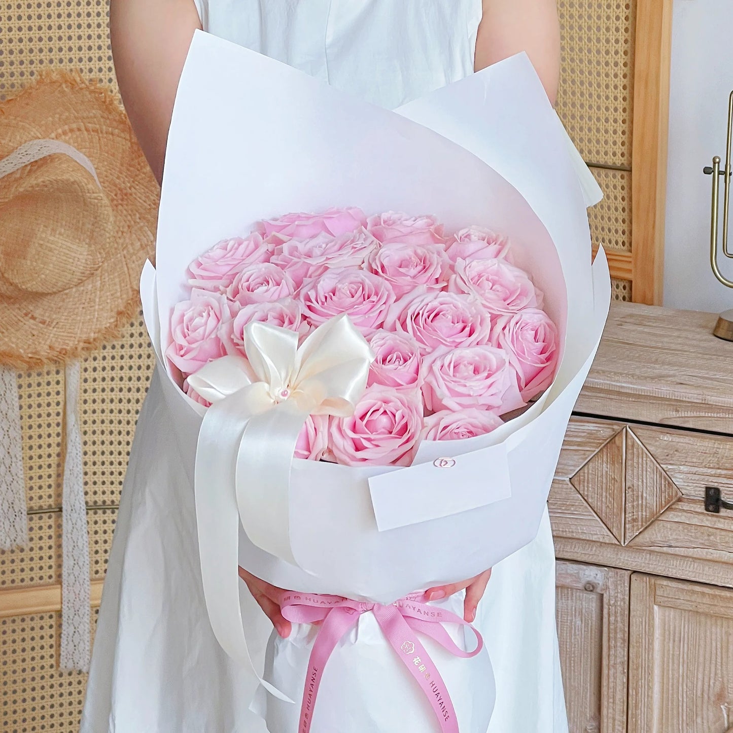 【戀愛物語】粉雪山玫瑰鮮花束