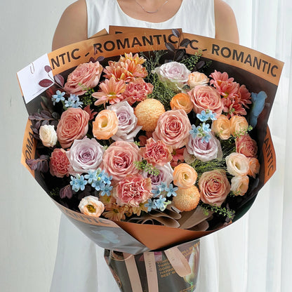 【瑪琦朵】卡布奇諾曼塔康乃馨混搭鮮花束