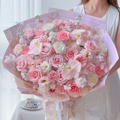 【心動序章】粉白荔枝粉雪山混搭鮮花束