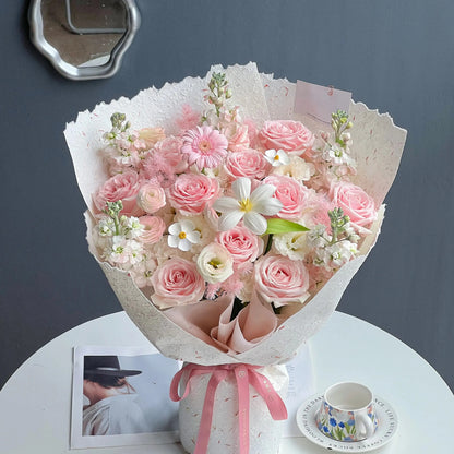 【柔粉漫花】粉雪山桔梗鬱金香混搭鮮花束