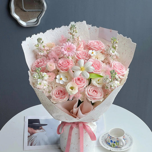 【柔粉漫花】粉雪山桔梗鬱金香混搭鮮花束