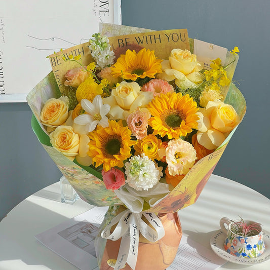 【小春日和】綠心向日葵奶油杯鬱金香混搭鮮花束
