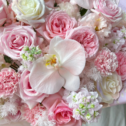 【心動序章】粉白荔枝粉雪山混搭鮮花束