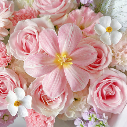 【櫻花泡泡】粉雪山康乃馨鬱金香混搭鮮花束