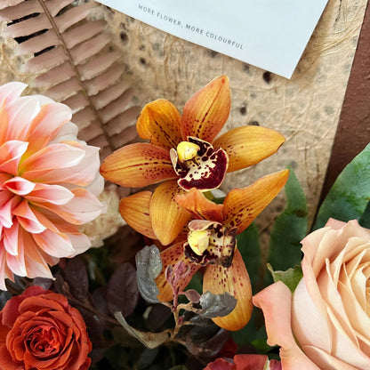 【暖秋絮語】奶油桃子卡布奇諾馬蹄蓮混搭鮮花束